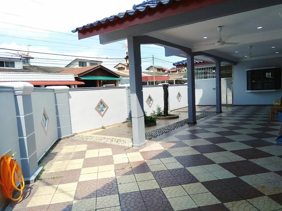Дом отдыха Comfortable Homestay Peringgit Melaka